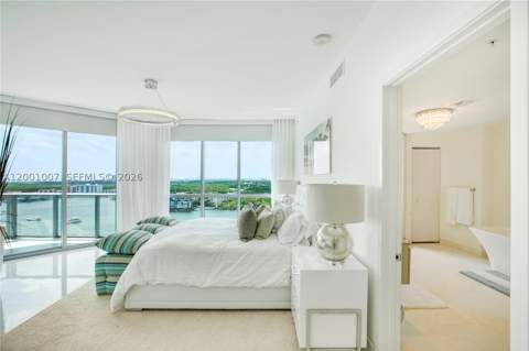 17111 Biscayne Blvd 2008, North Miami Beach FL - photo 12 of 20