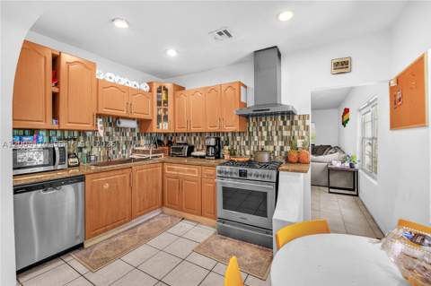 219 SW 6th Ave, Miami FL - photo 10 of 27