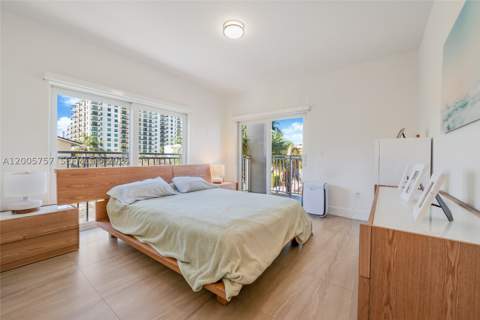 120 Salamanca Ave 2A, Coral Gables FL - photo 11 of 18