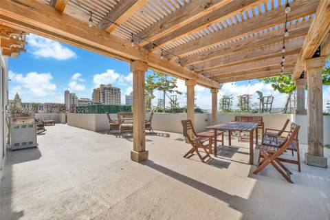 120 Salamanca Ave 2A, Coral Gables FL - photo 17 of 18