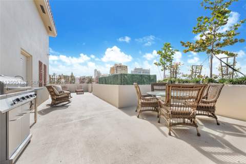 120 Salamanca Ave 2A, Coral Gables FL - photo 18 of 18
