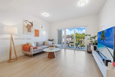 120 Salamanca Ave 2A, Coral Gables FL - photo 6 of 18
