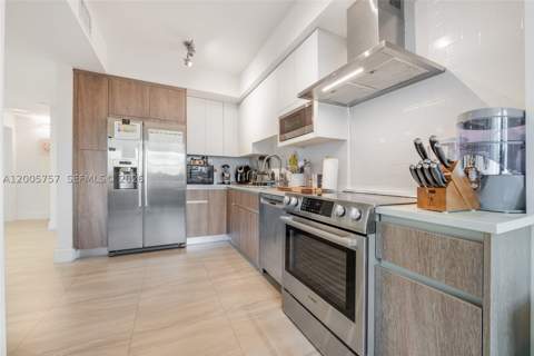 120 Salamanca Ave 2A, Coral Gables FL - photo 8 of 18