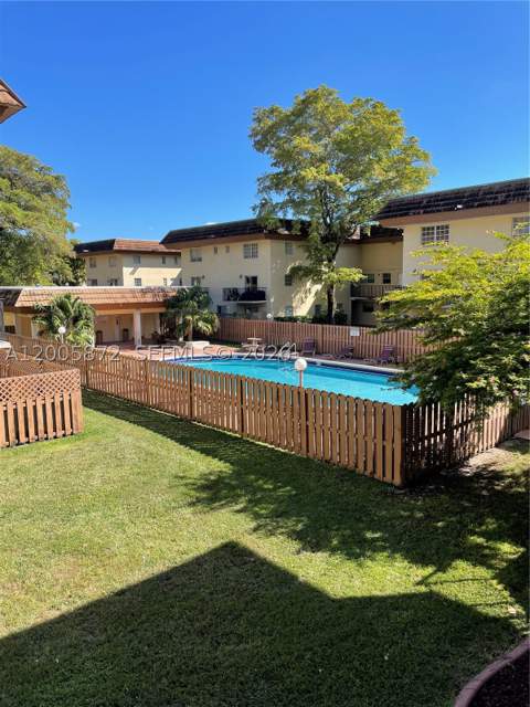 8500 SW 109th Ave 6-229, Miami FL - photo 19 of 25