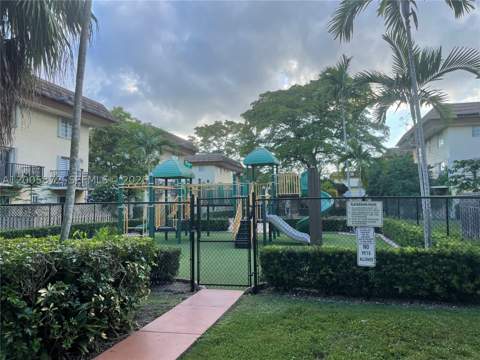 8500 SW 109th Ave 6-229, Miami FL - photo 23 of 25