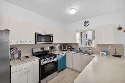 16624 NW 73rd Ct 16624, Miami Lakes FL - photo 14 of 40
