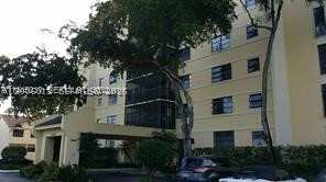 2 bedroom Condominium at 20840 San Simeon Way 209, Lake View Of Calif Club C, Miami — photo 1