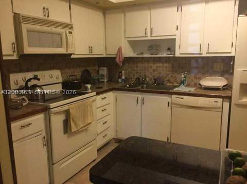 20840 San Simeon Way 209, Miami FL - photo 11 of 43