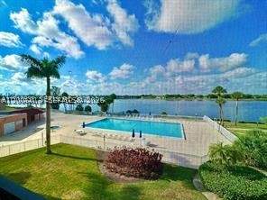 2 bedroom Condominium at 20840 San Simeon Way 209, Lake View Of Calif Club C, Miami — photo 4