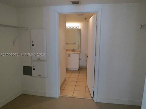 1750 N Bayshore Dr 2909, Miami FL - photo 10 of 13