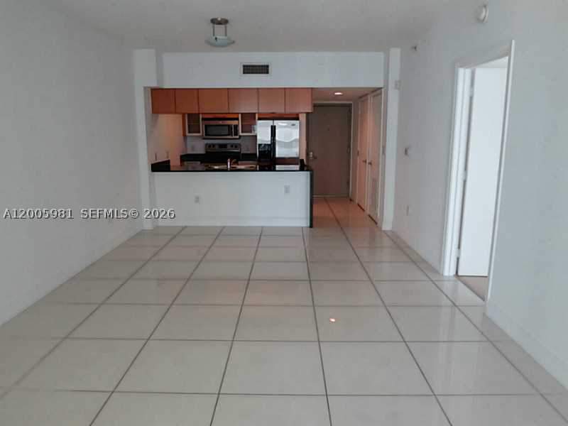 1 bedroom Condominium at 1750 N Bayshore Dr 2909, Opera Tower, Miami — photo 4