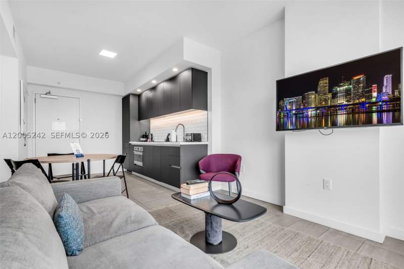 1 bedroom Condominium at 227 NE 2nd St 2503, Map Of Miami Dade Co. FL., Miami — photo 2