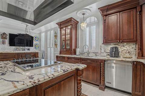 600 Coral Way 5, Coral Gables FL - photo 7 of 56