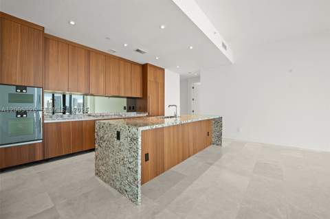 175 SE 25 Rd 2604, Miami FL - photo 12 of 36