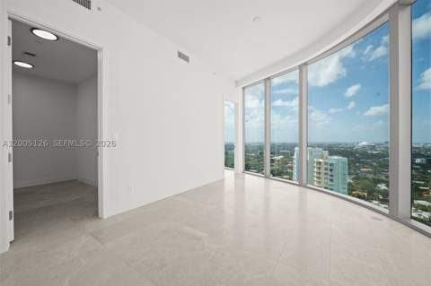 175 SE 25 Rd 2604, Miami FL - photo 13 of 36