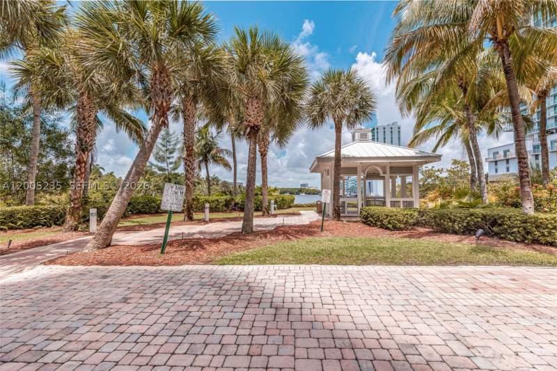 2 bedroom Condominium at 16500 Collins Ave 655, Oceania V Condo, Sunny Isles Beach — photo 4
