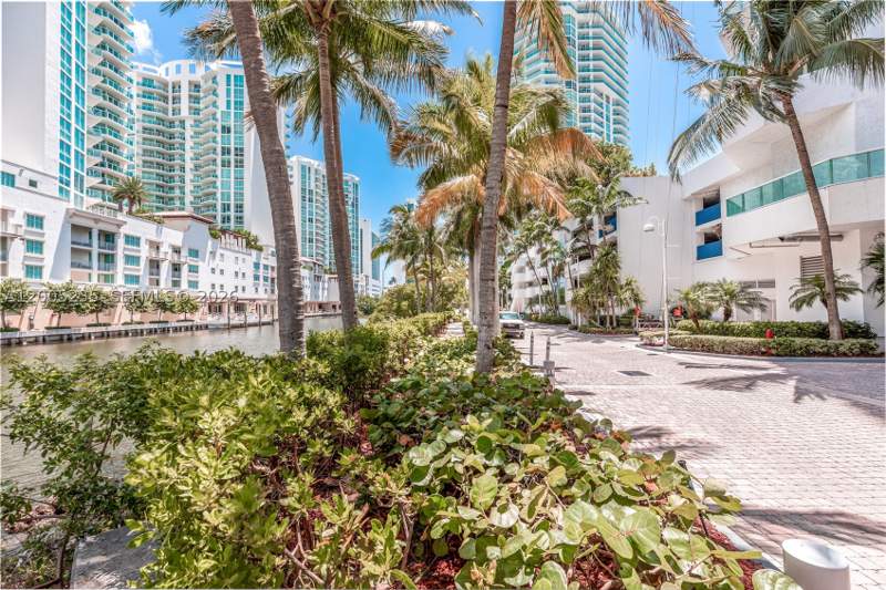 2 bedroom Condominium at 16500 Collins Ave 655, Oceania V Condo, Sunny Isles Beach — photo 5