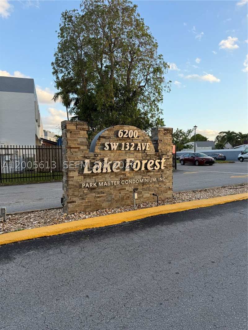 1 bedroom Condominium at 6219 SW 131st Pl 204, Lake Forest Park Condo IV, Miami — photo 1