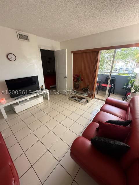 6219 SW 131st Pl 204, Miami FL - photo 10 of 24