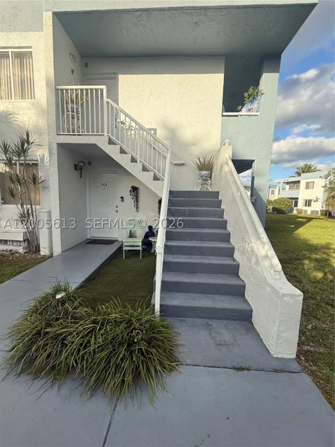 6219 SW 131st Pl 204, Miami FL - photo 7 of 24