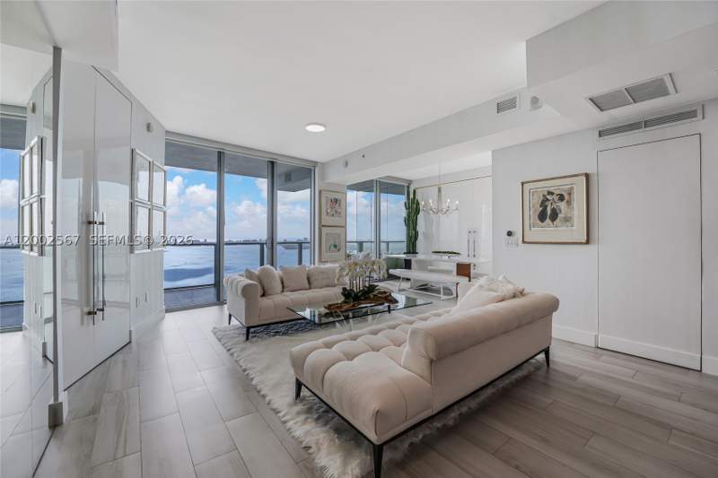 1 bedroom Condominium at 2900 NE 7th Ave 4003, Biscayne Beach Condo, Miami — photo 3