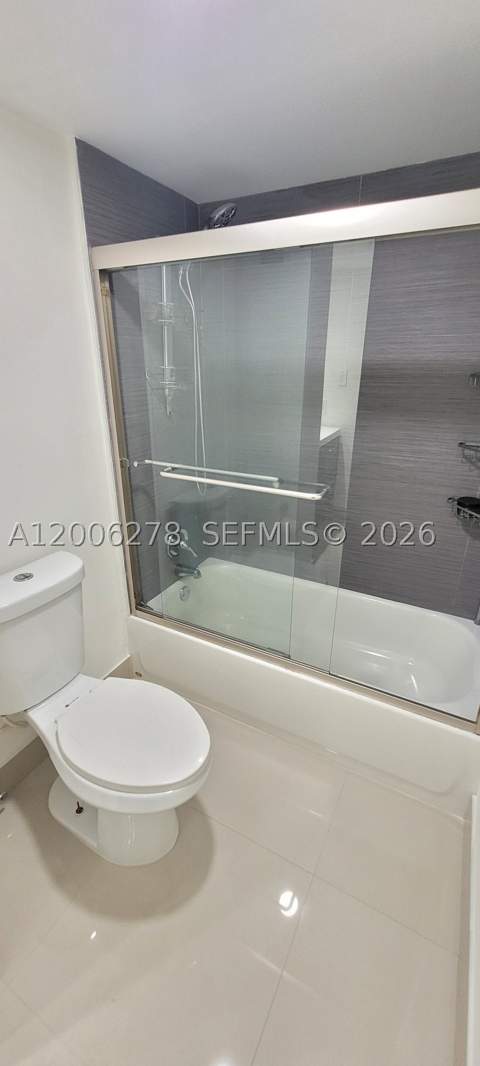 18011 Biscayne Blvd 402, Aventura FL - photo 21 of 55