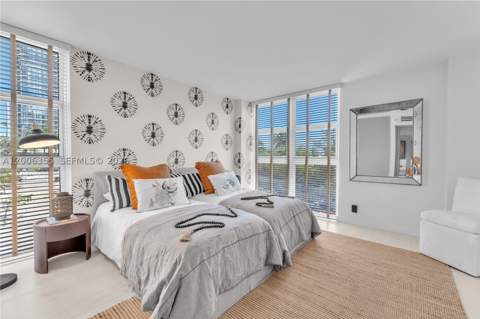 100 Bayview Dr 216, Sunny Isles Beach FL - photo 19 of 28