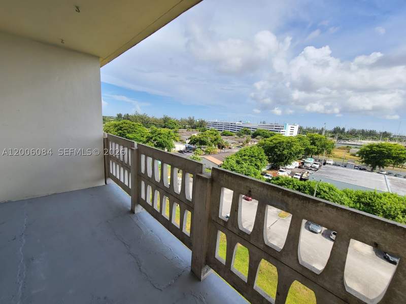 1 bedroom Condominium at 15600 NW 7th Ave 709, Parkway Towers Bldg 1, Miami — photo 5