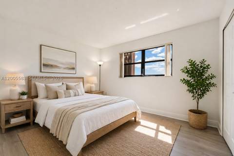 8401 NW 8 St 401, Miami FL - photo 14 of 40