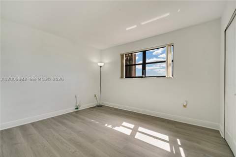 8401 NW 8 St 401, Miami FL - photo 15 of 40