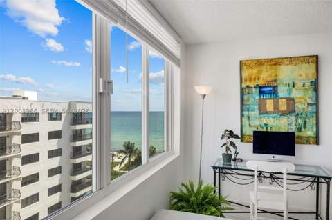 5401 Collins Ave 611, Miami Beach FL - photo 7 of 36