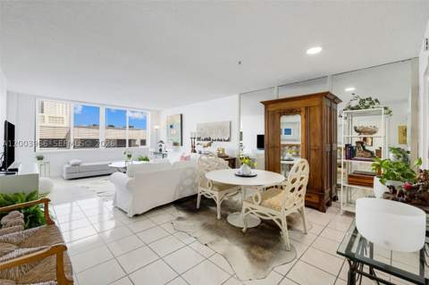 5401 Collins Ave 611, Miami Beach FL - photo 8 of 36