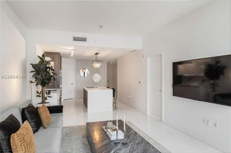 1 bedroom Condominium at 851 NE 1st Ave 4405, Paramount Miami World, Miami — photo 5