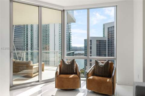 851 NE 1st Ave 4405, Miami FL - photo 6 of 33