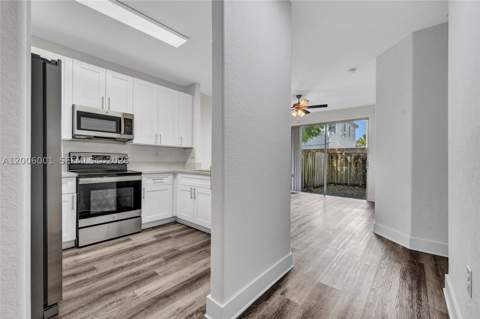 1435 SE 25th Ave, Homestead FL - photo 8 of 30