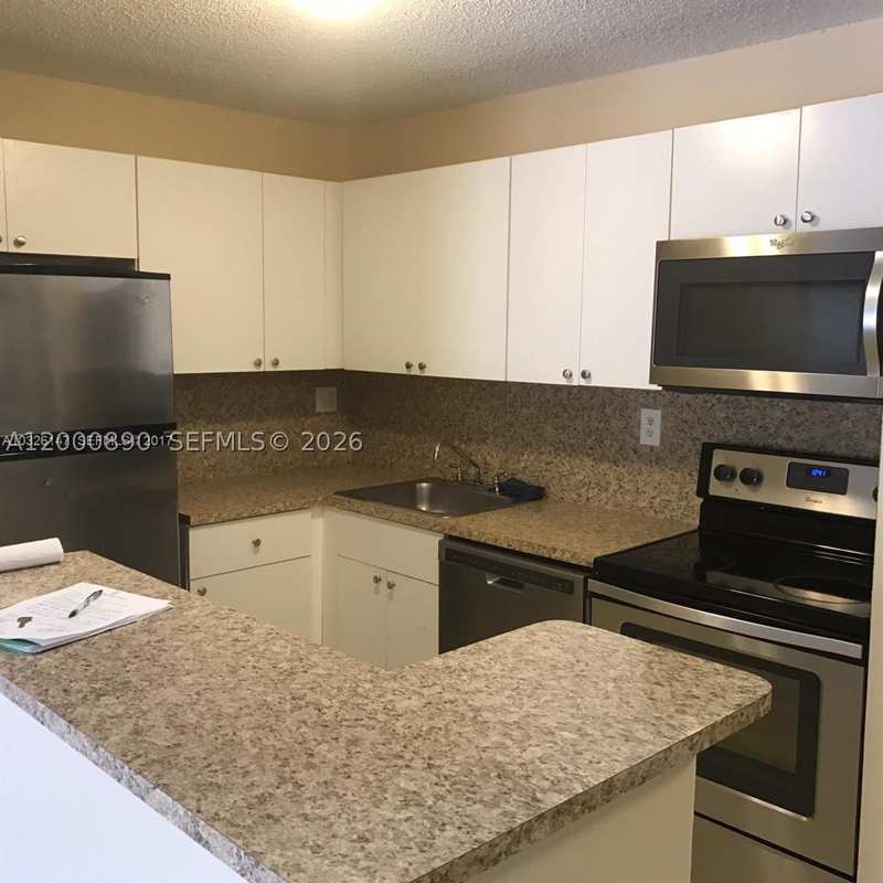 2 bedroom Condominium at 7200 NW 179th St 302, Villa Bellini Condo, Hialeah — photo 1