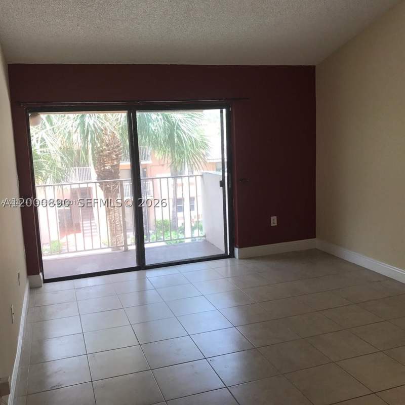 2 bedroom Condominium at 7200 NW 179th St 302, Villa Bellini Condo, Hialeah — photo 2