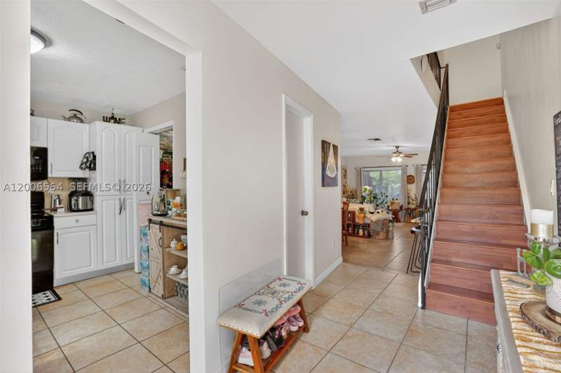 2 bedroom Townhouse at 8330 SW 154th Ave 35, Centre Court Condo, Miami — photo 2