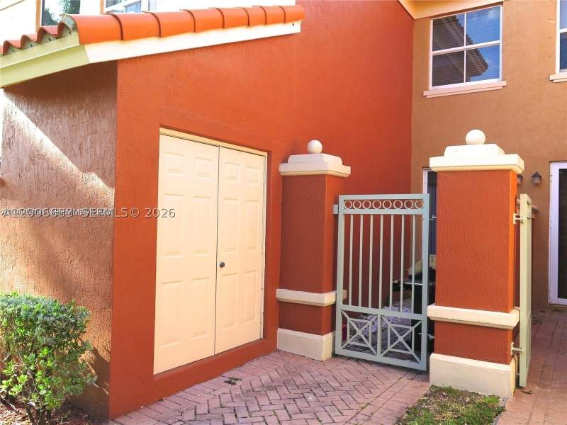 3 bedroom Condominium at 6202 NW 116th Pl 443, The Gates At Doral Isles, Doral — photo 3