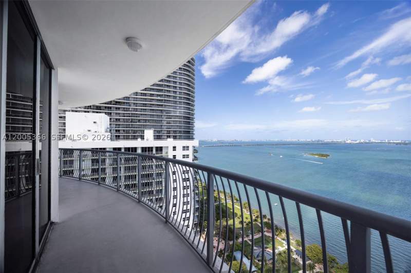 2 bedroom Condominium at 1750 N Bayshore Dr 3801, Opera Tower Condo, Miami — photo 2