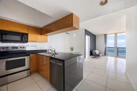 1750 N Bayshore Dr 3801, Miami FL - photo 6 of 23