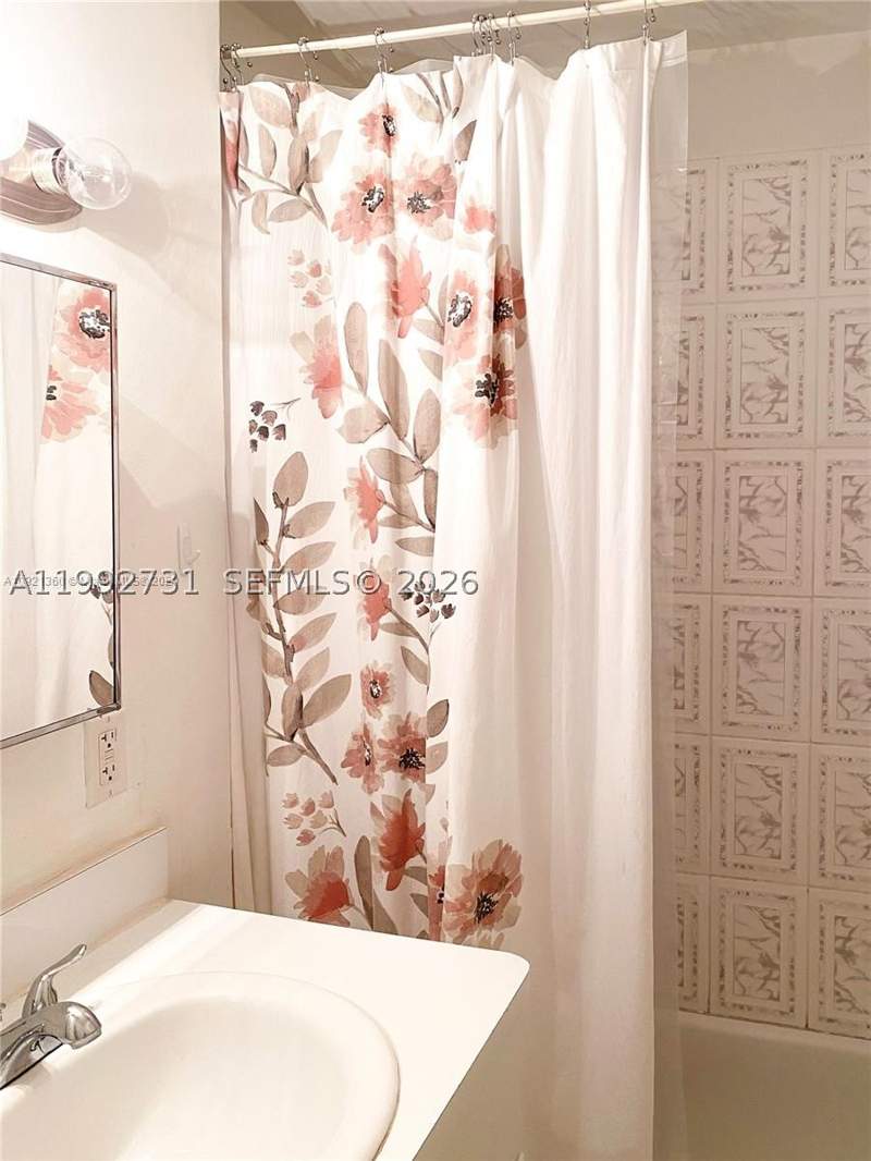 0 bedroom Condominium at 820 Euclid Ave 203, Euclid Condo, Miami Beach — photo 5