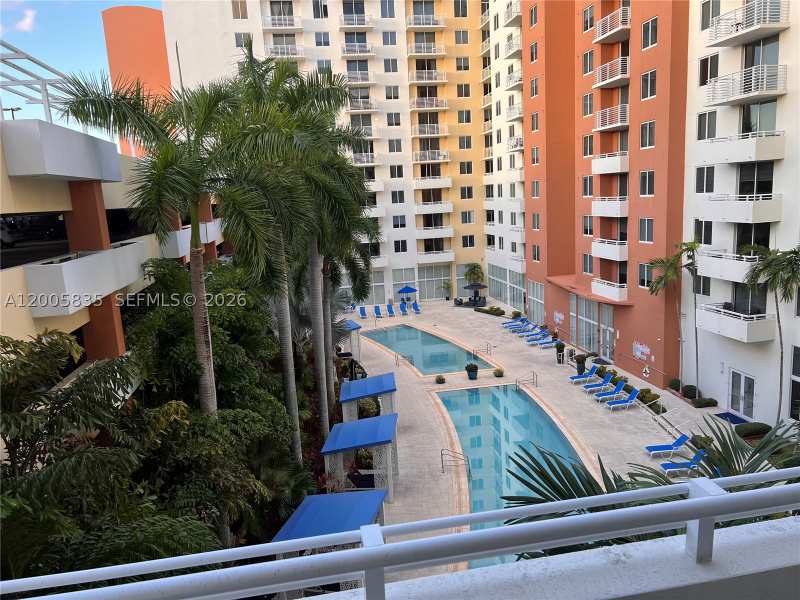 1 bedroom Condominium at 18800 NE 29th Ave 419, Venture At Aventura East, Aventura — photo 1