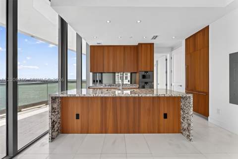 175 SE 25th Rd 604, Miami FL - photo 16 of 37