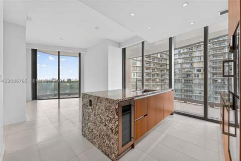 175 SE 25th Rd 604, Miami FL - photo 17 of 37