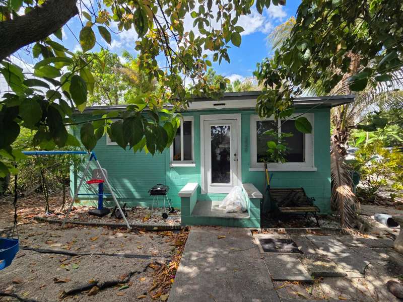 5 bedroom SingleFamilyResidence at 238 SW 1st Street, Town Of Florida City, Florida City — photo 1
