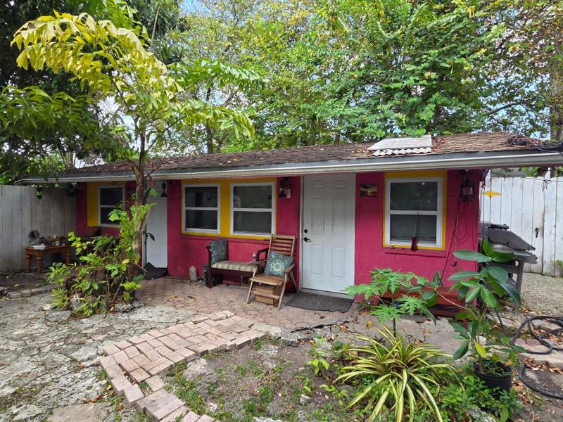 5 bedroom SingleFamilyResidence at 238 SW 1st Street, Town Of Florida City, Florida City — photo 5