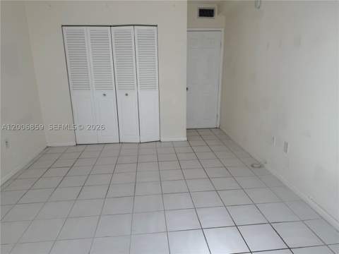 400 Kings Point Dr 608, Sunny Isles Beach FL - photo 13 of 22