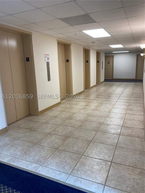 400 Kings Point Dr 608, Sunny Isles Beach FL - photo 17 of 22