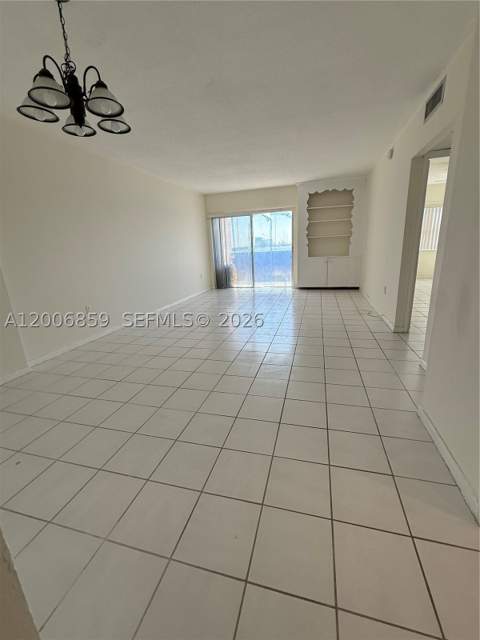 400 Kings Point Dr 608, Sunny Isles Beach FL - photo 7 of 22
